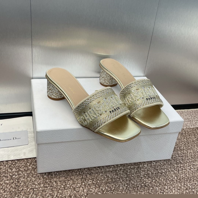 ch**an D*or slippers